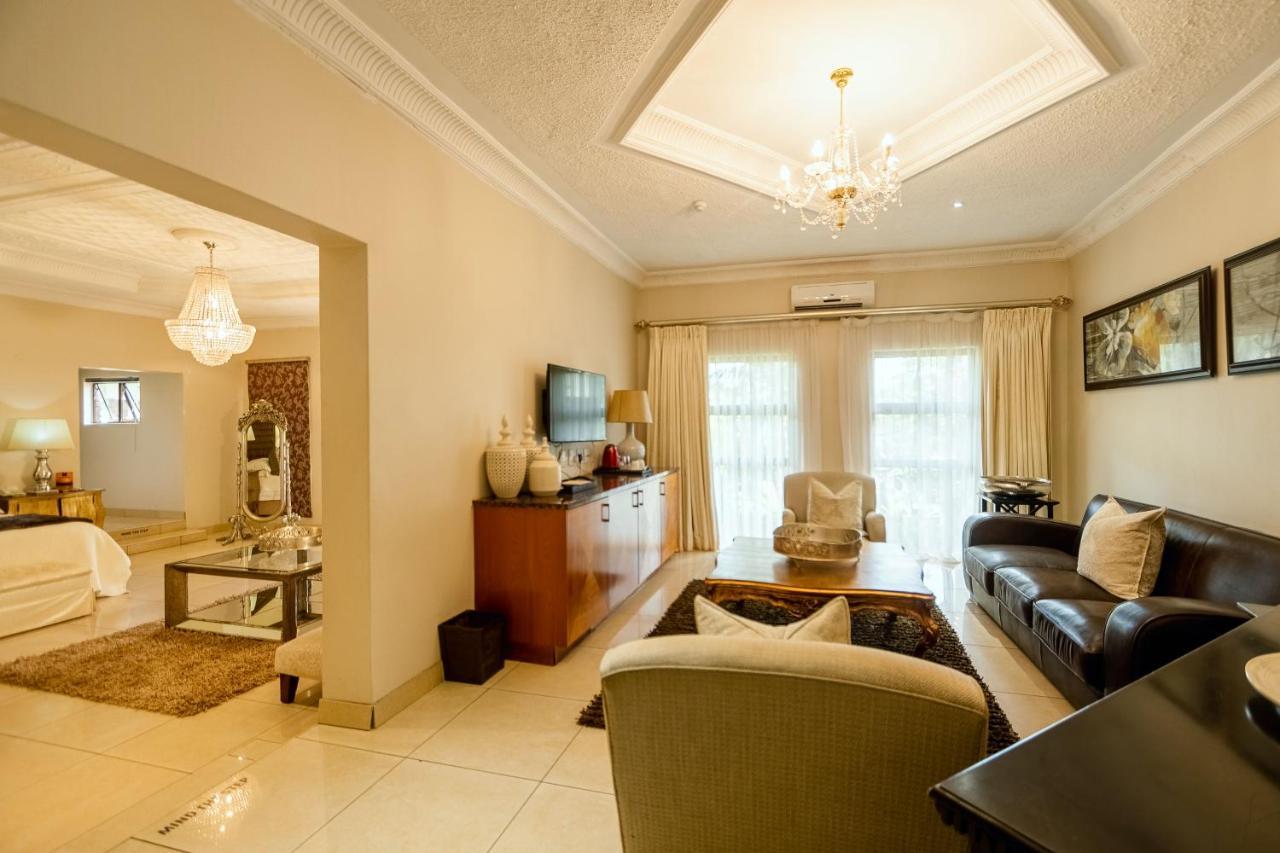 The Victoria Falls Deluxe Suites Buitenkant foto