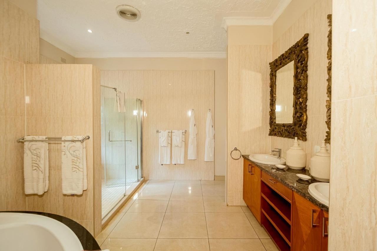The Victoria Falls Deluxe Suites Buitenkant foto