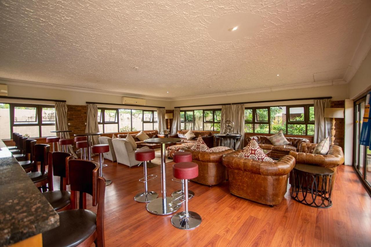The Victoria Falls Deluxe Suites Buitenkant foto