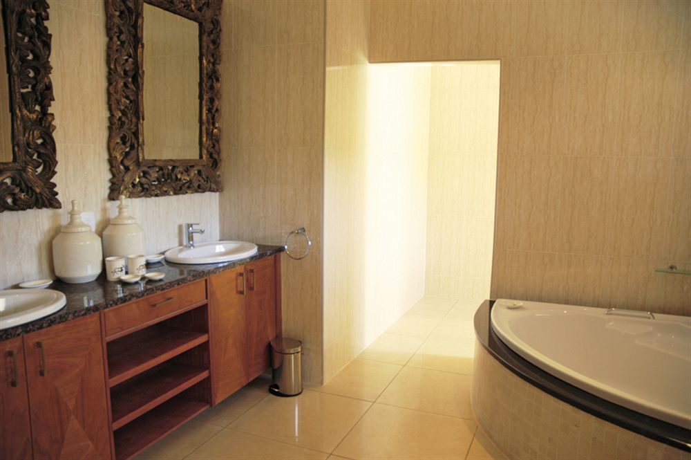 The Victoria Falls Deluxe Suites Buitenkant foto
