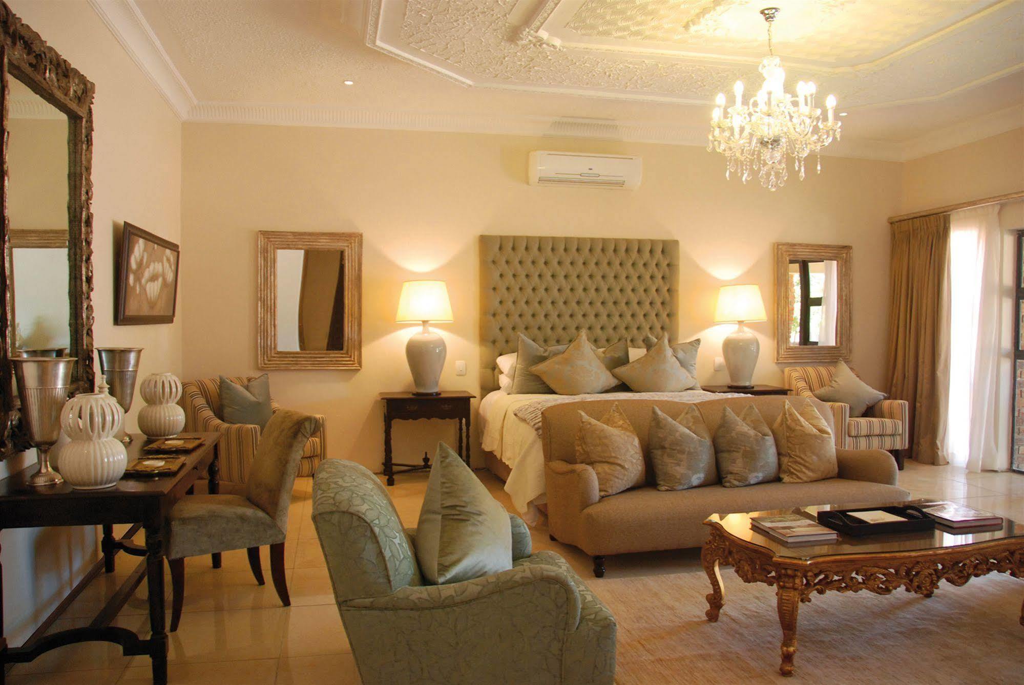 The Victoria Falls Deluxe Suites Buitenkant foto