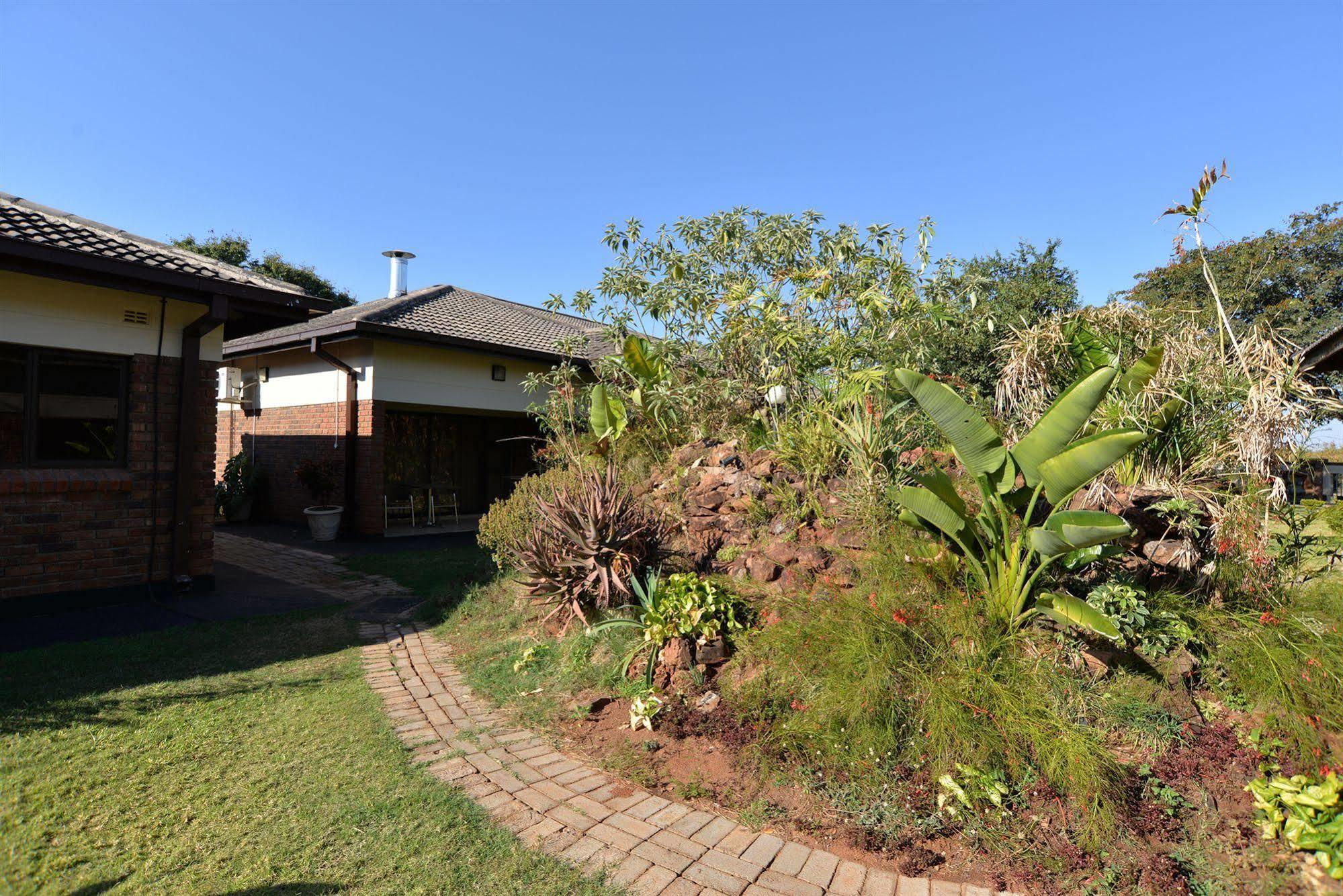 The Victoria Falls Deluxe Suites Buitenkant foto